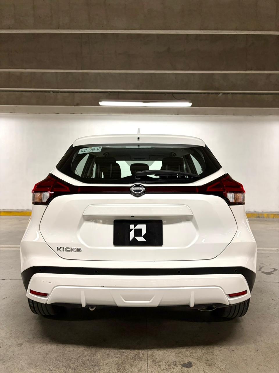 NISSAN Kicks Advance 2024