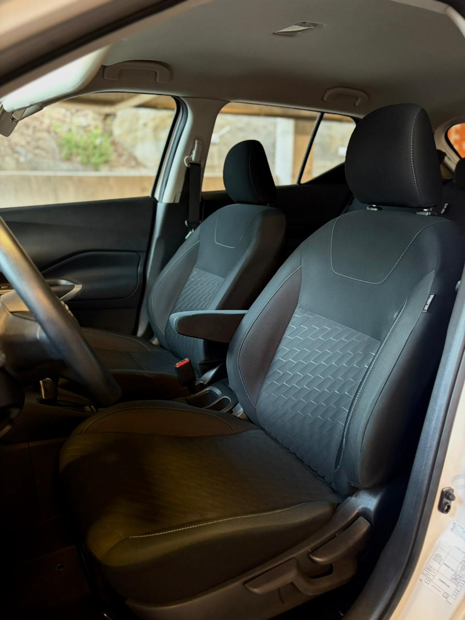 NISSAN Kicks Advance 2024