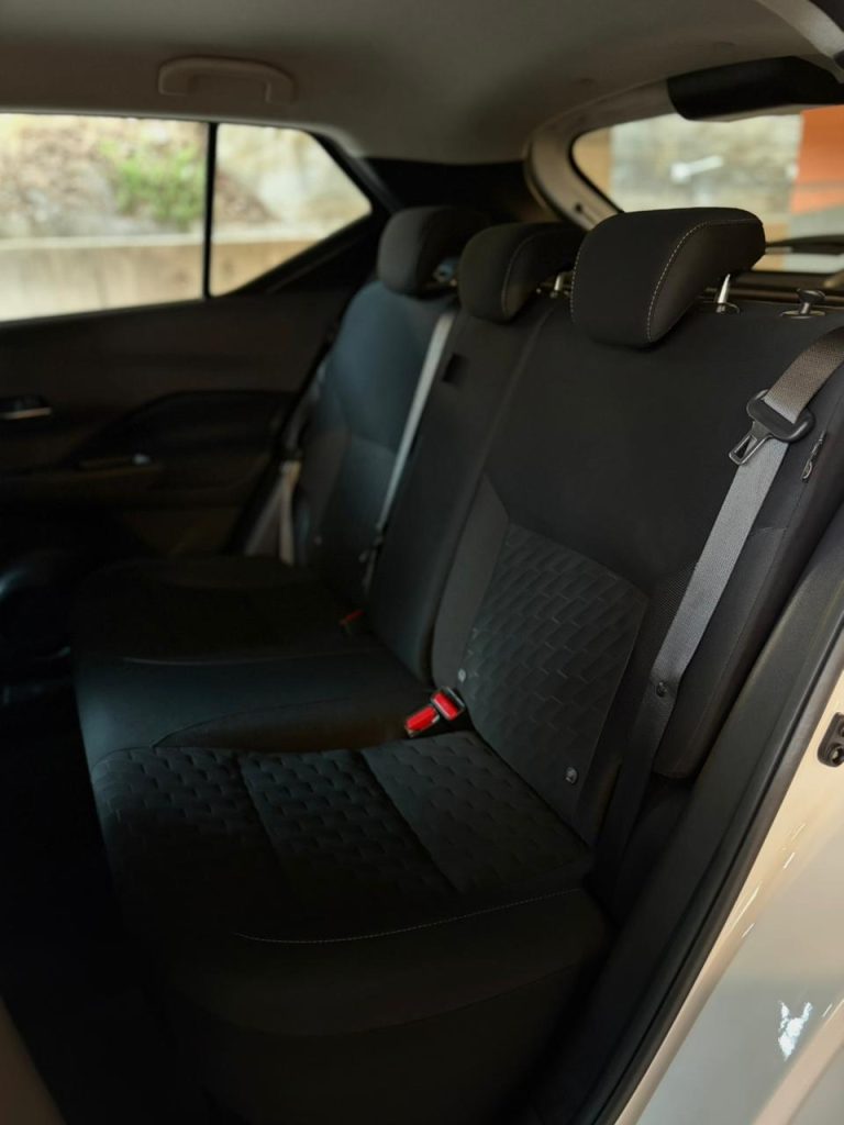 NISSAN Kicks Advance 2024