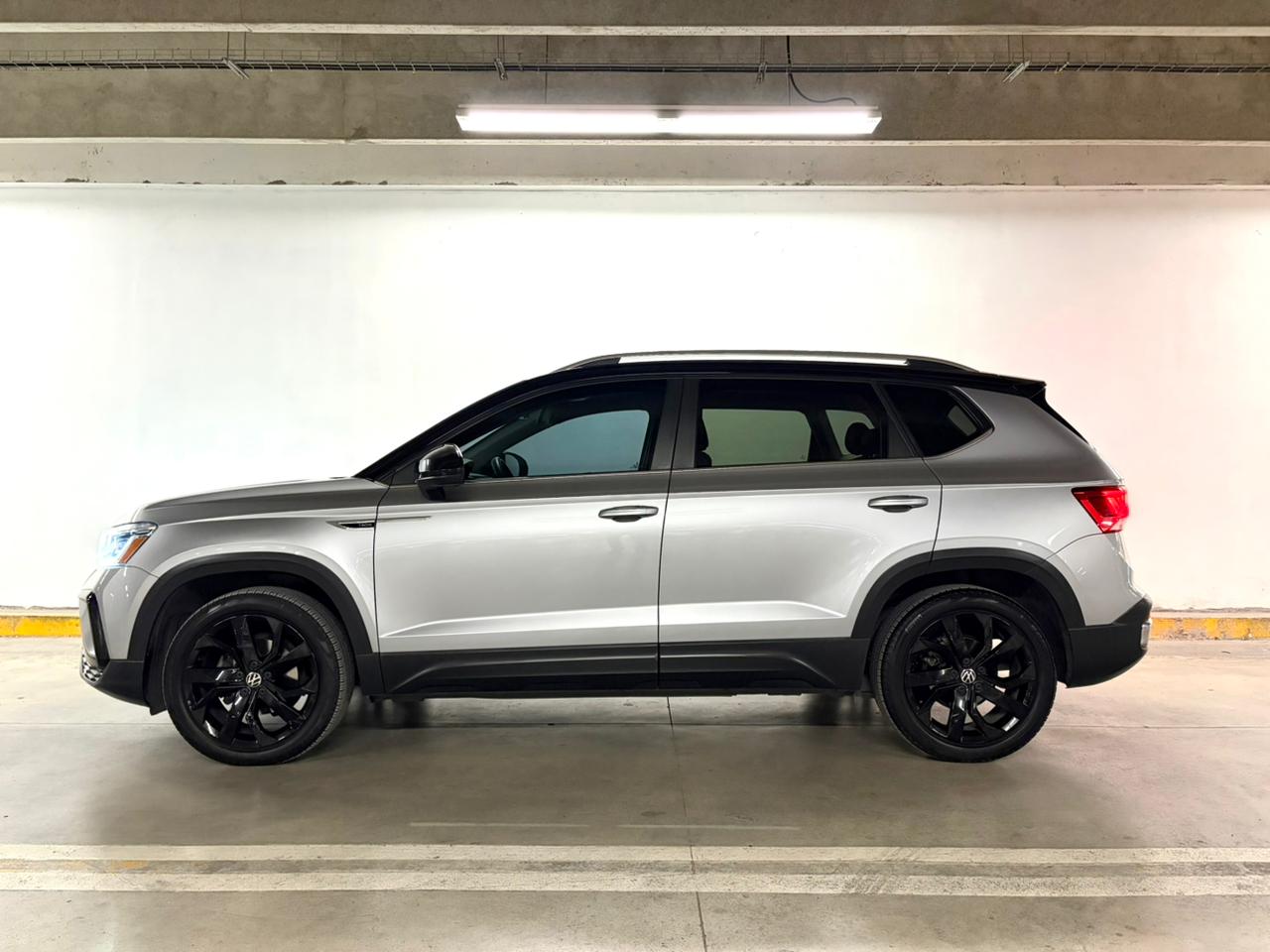 Volkswagen Taos Highline 2023