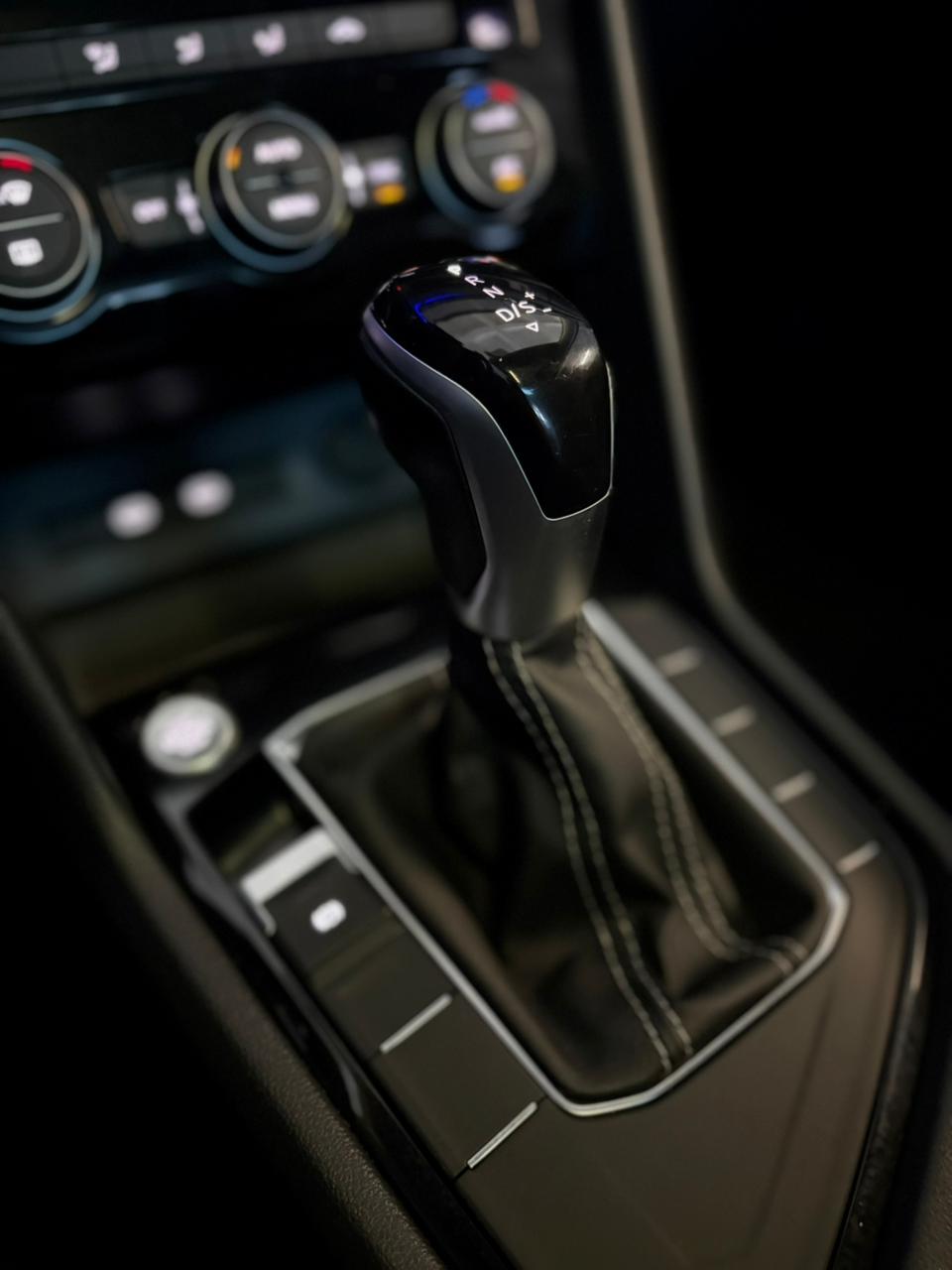 Volkswagen Taos Highline 2023