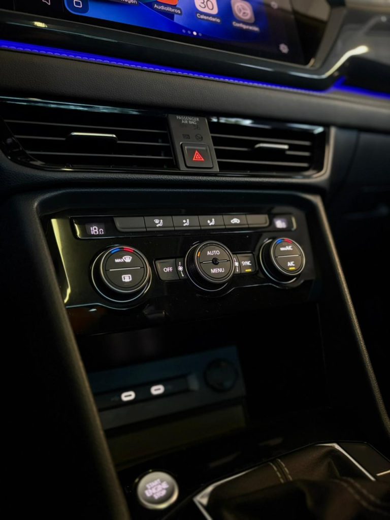 Volkswagen Taos Highline 2023