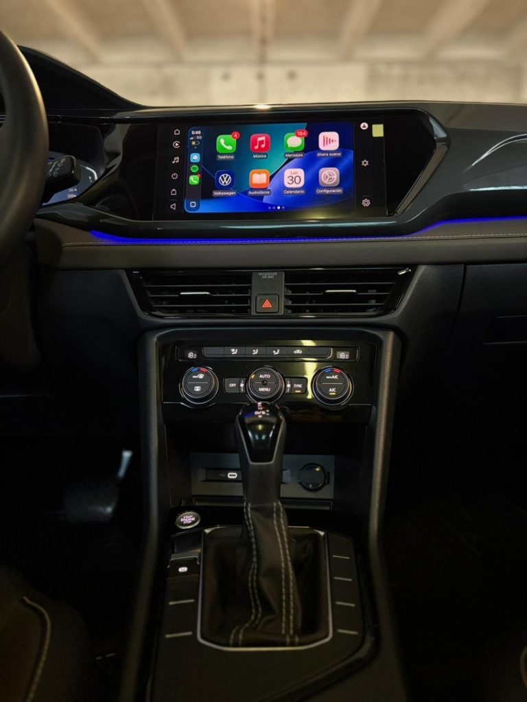 Volkswagen Taos Highline 2023