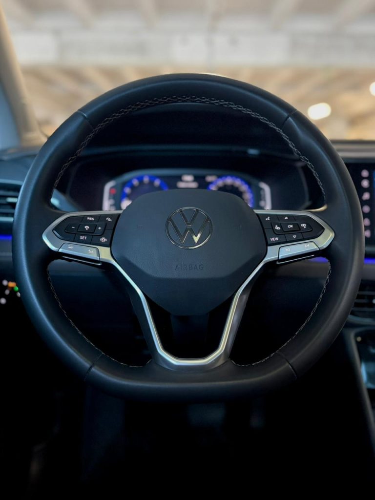 Volkswagen Taos Highline 2023