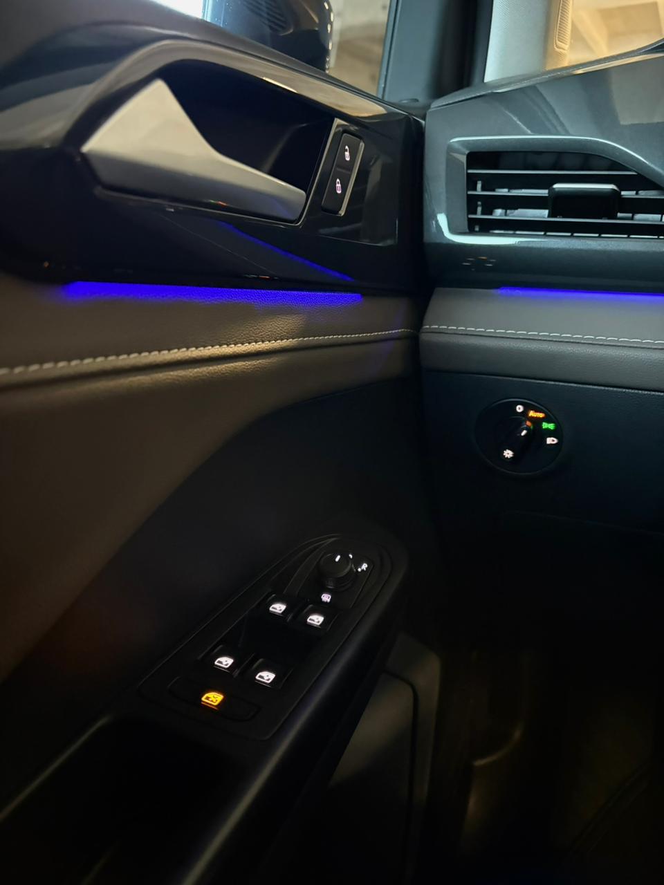 Volkswagen Taos Highline 2023