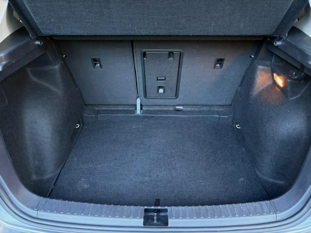 Volkswagen Taos Highline 2023