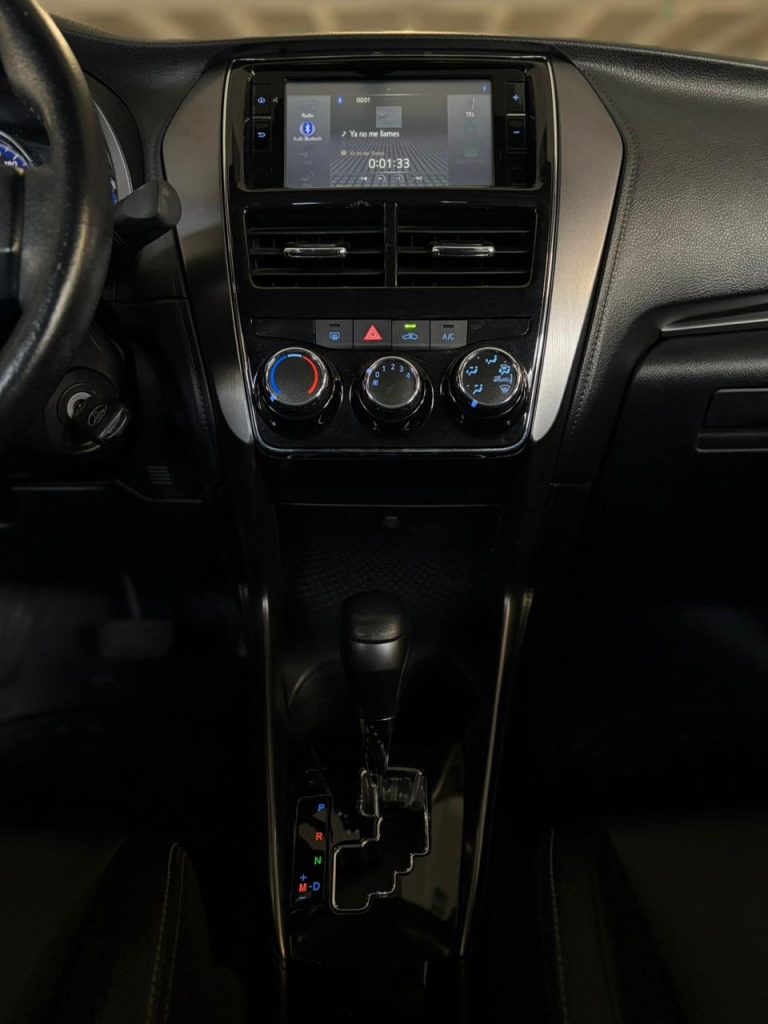 Toyota Yaris S Sedan 2022