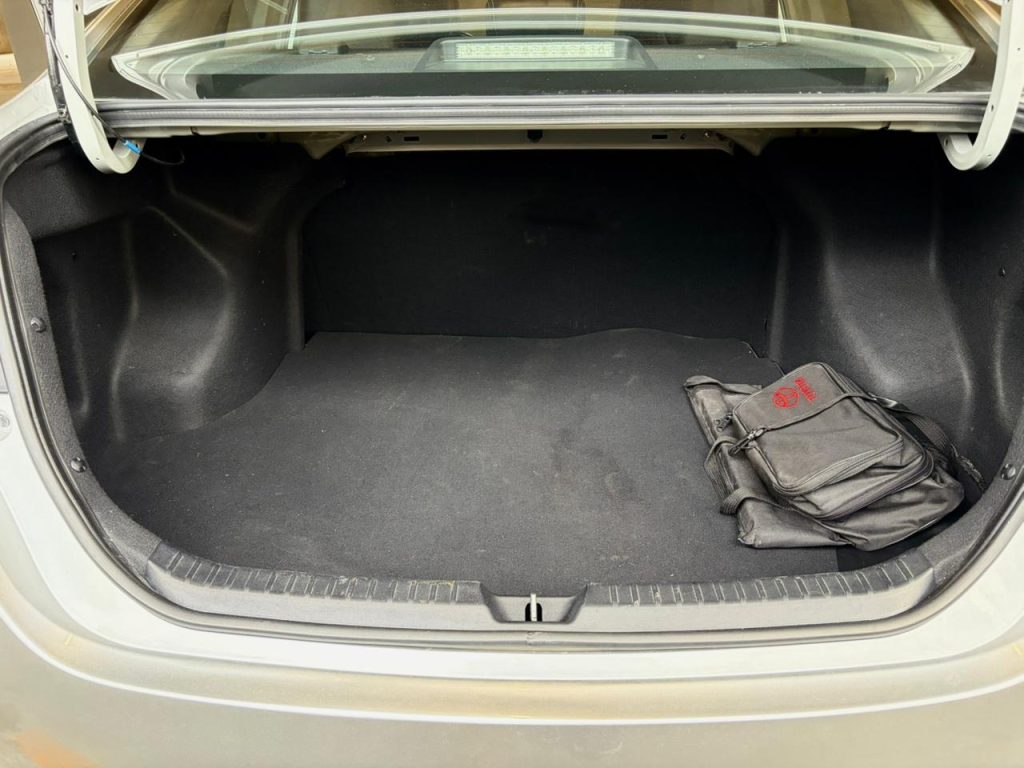 Toyota Yaris S Sedan 2022